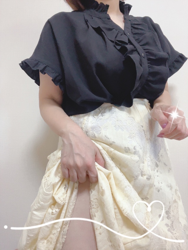 d4aa847227fd0f4c84b6f58fca25cc3c.jpg